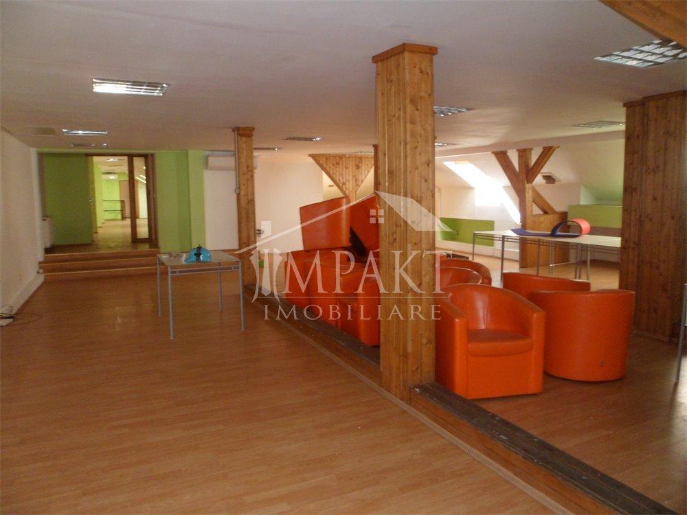 Apartament - Centru