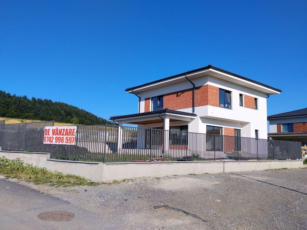 Casă Individuală - Zonă rezidențială