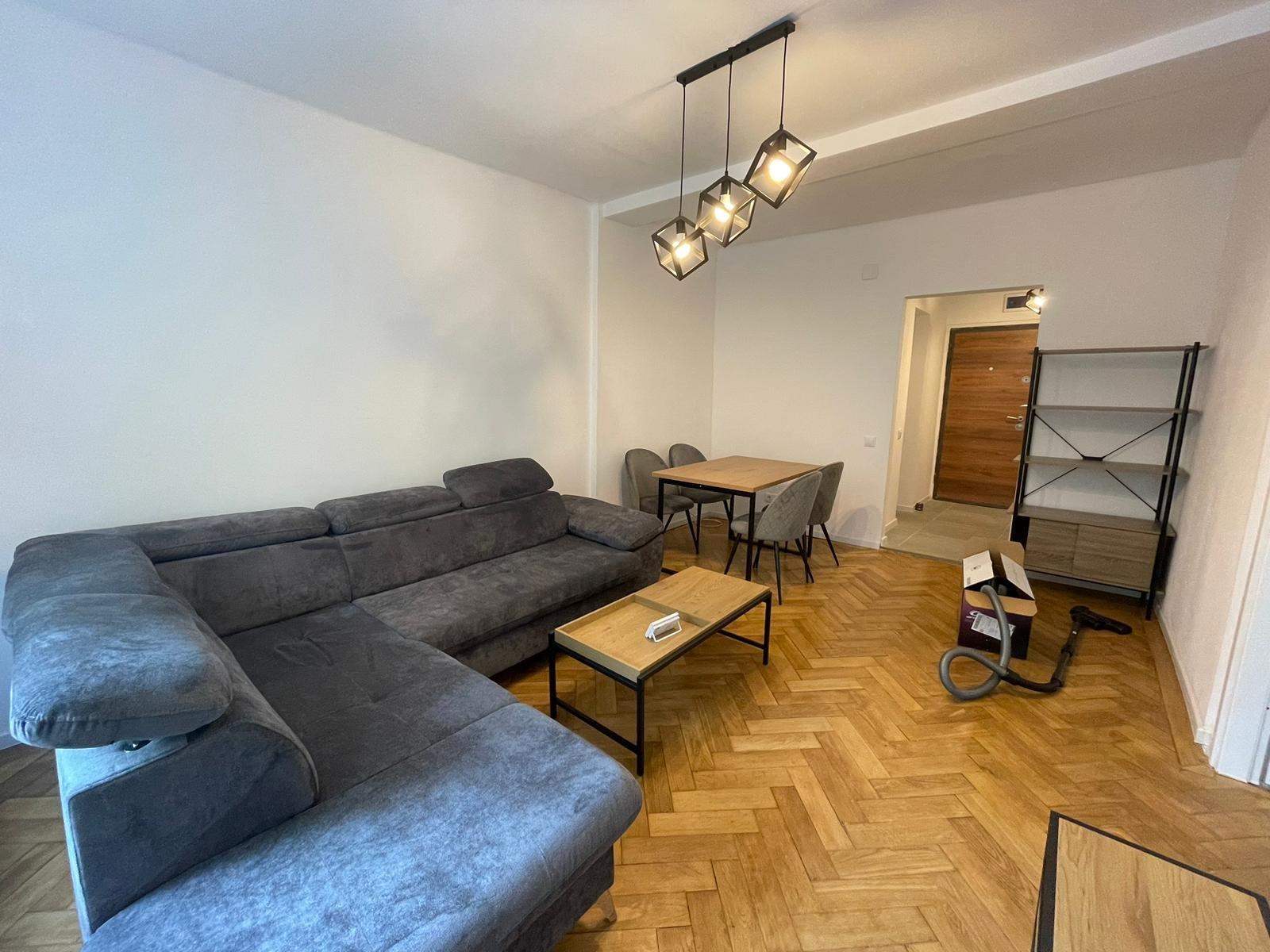 Apartament - Dâmbul Rotund