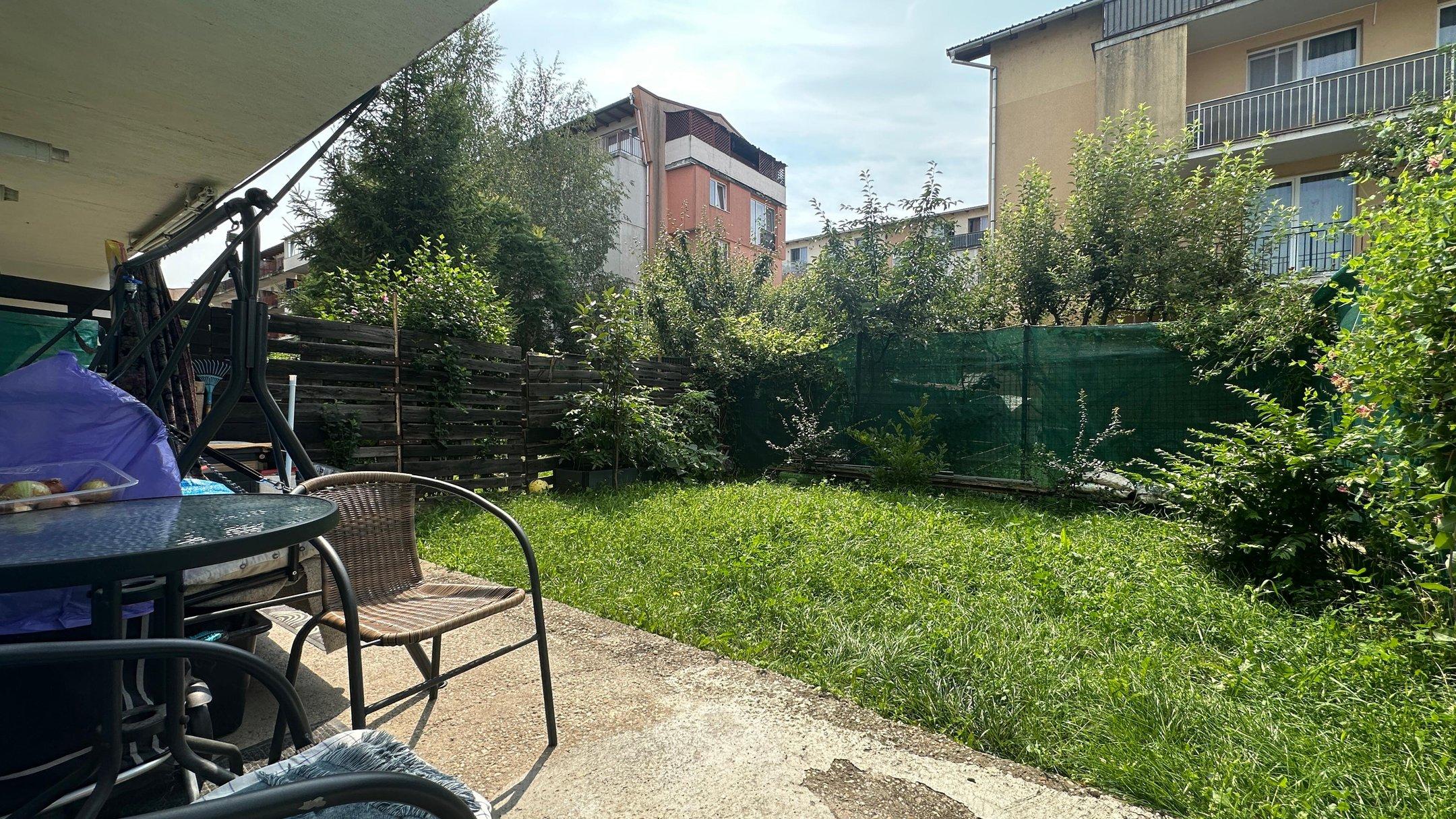 Apartament - Floresti