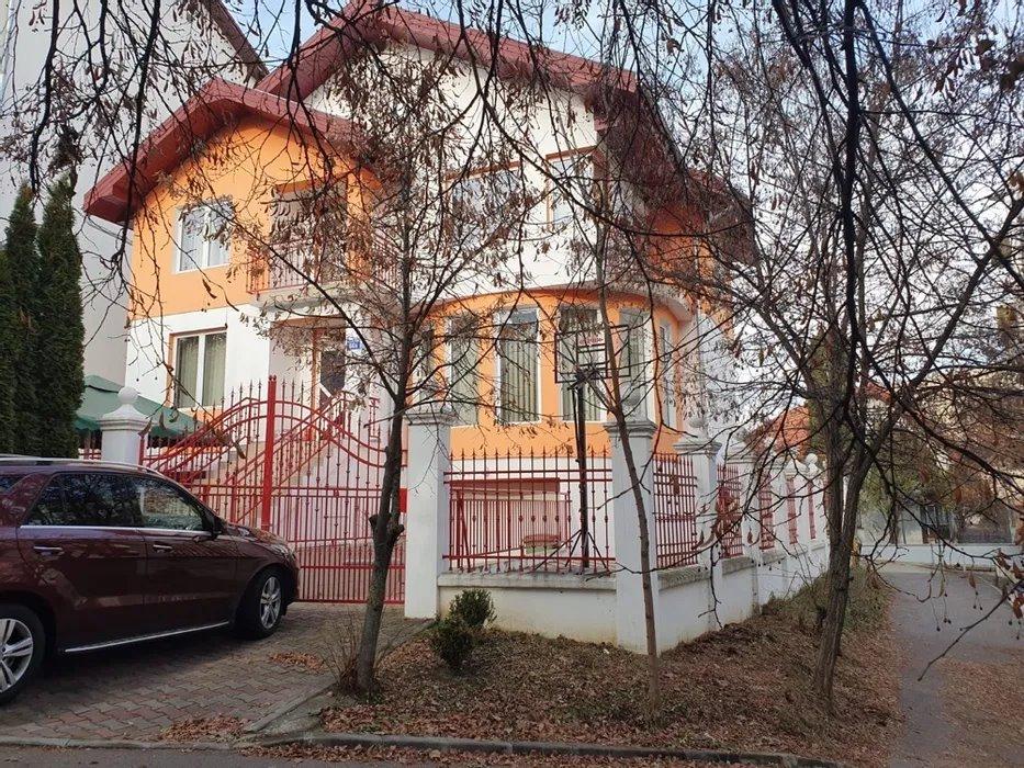 Casă Individuală - Centru