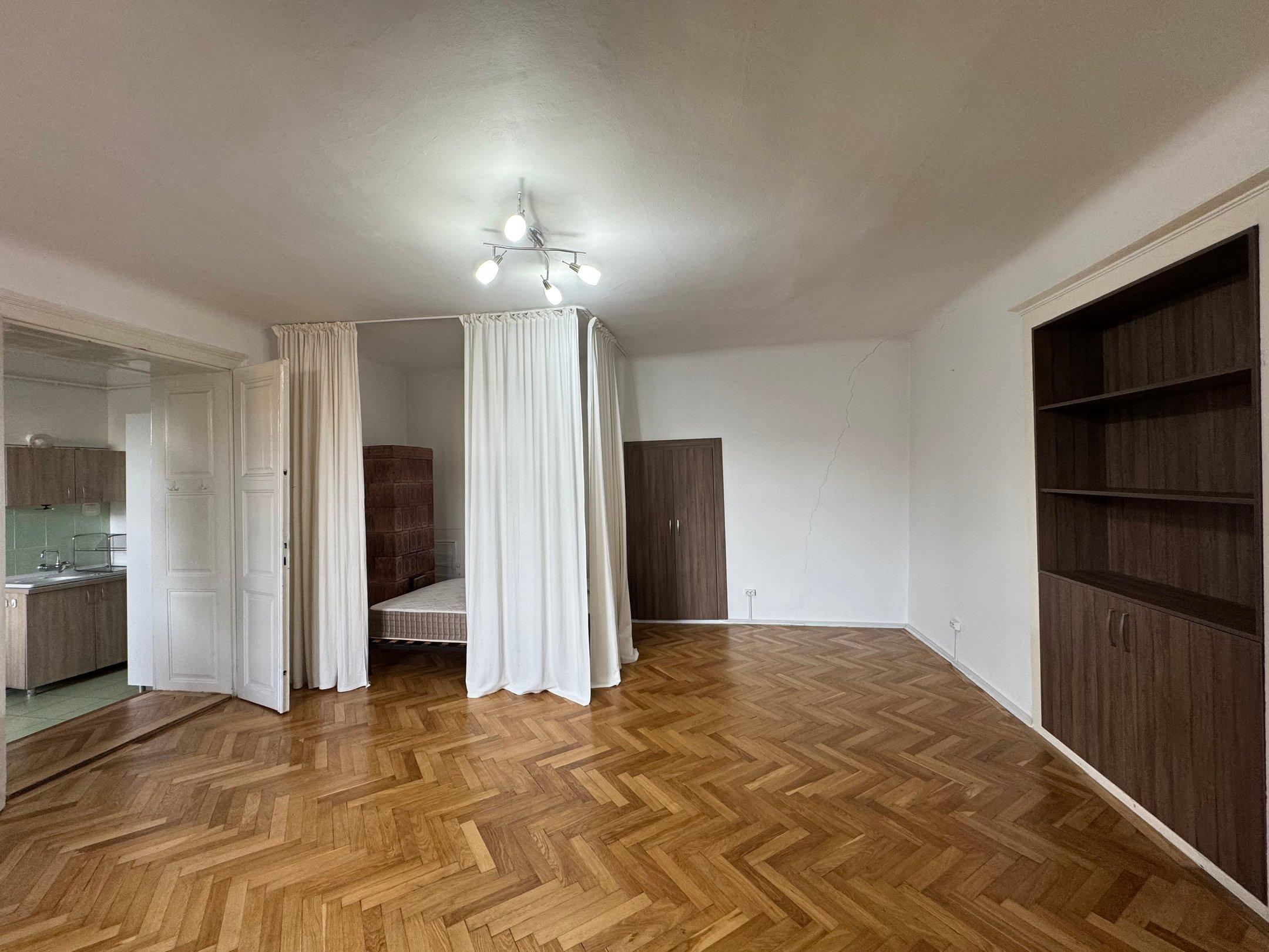 Apartament - Centru