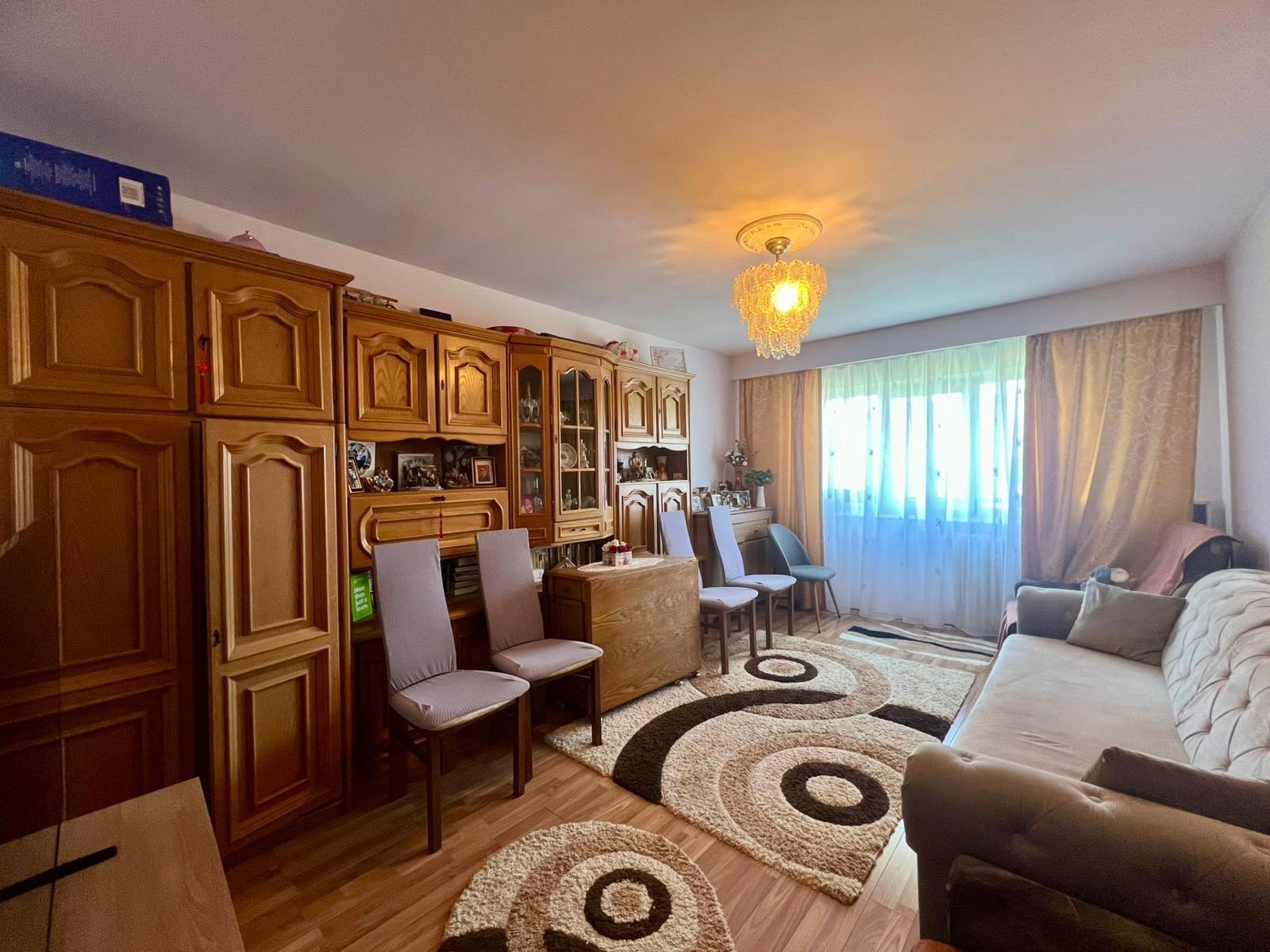 Apartment - Între Lacuri