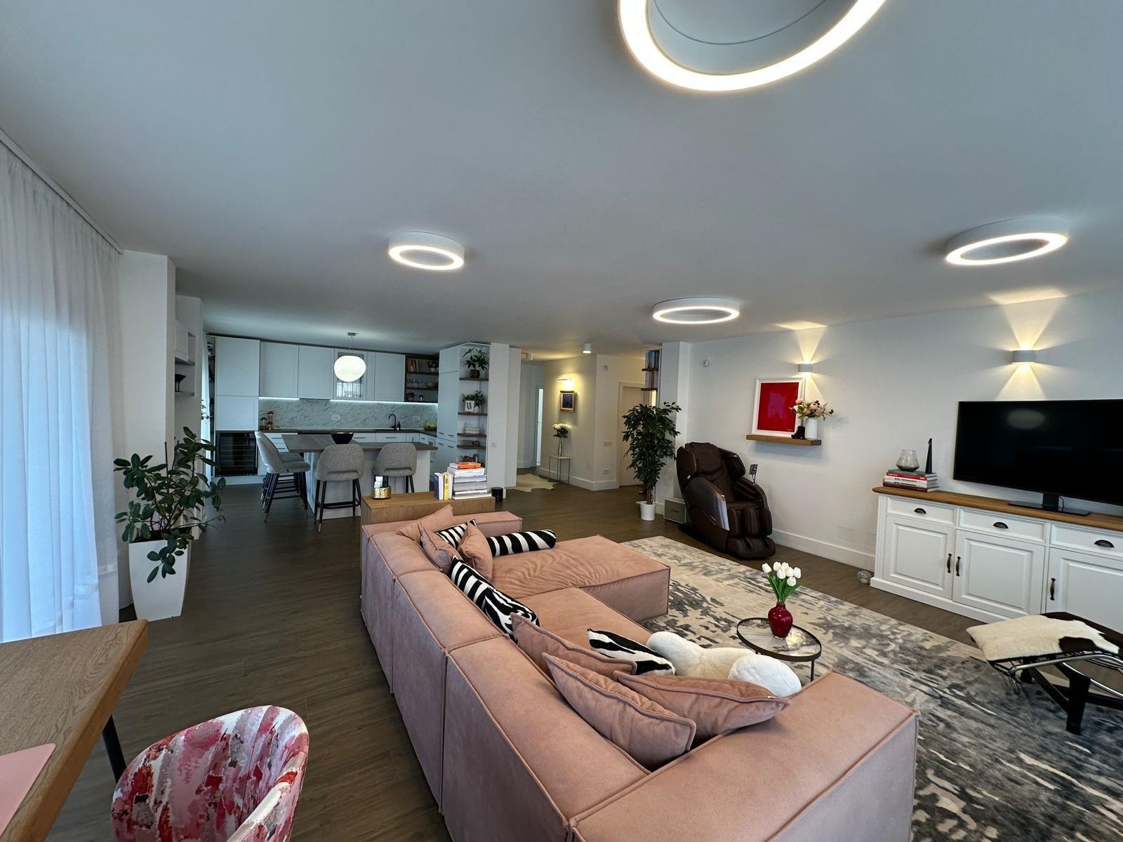 Apartament - Centru