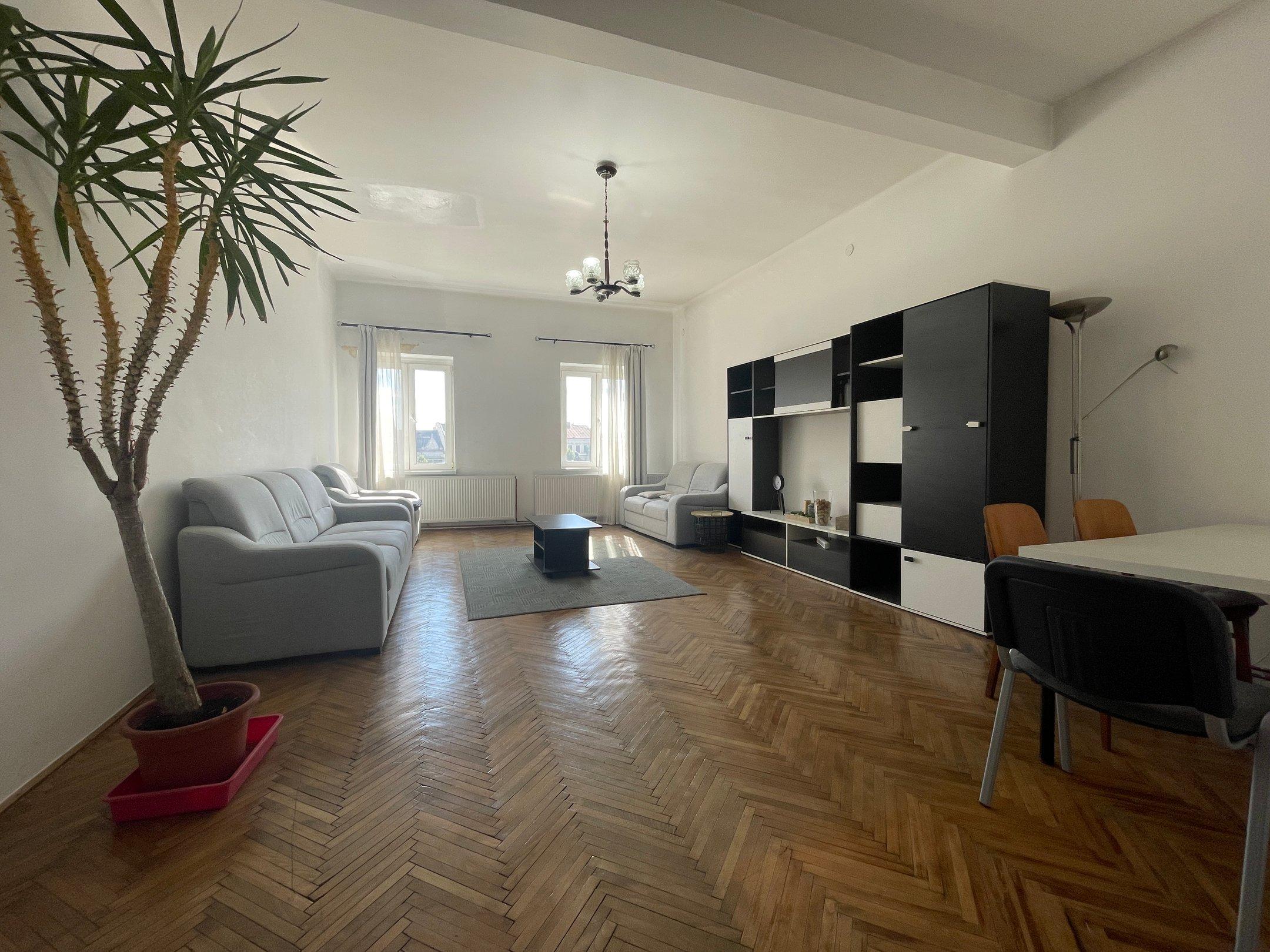 Apartament - Centru