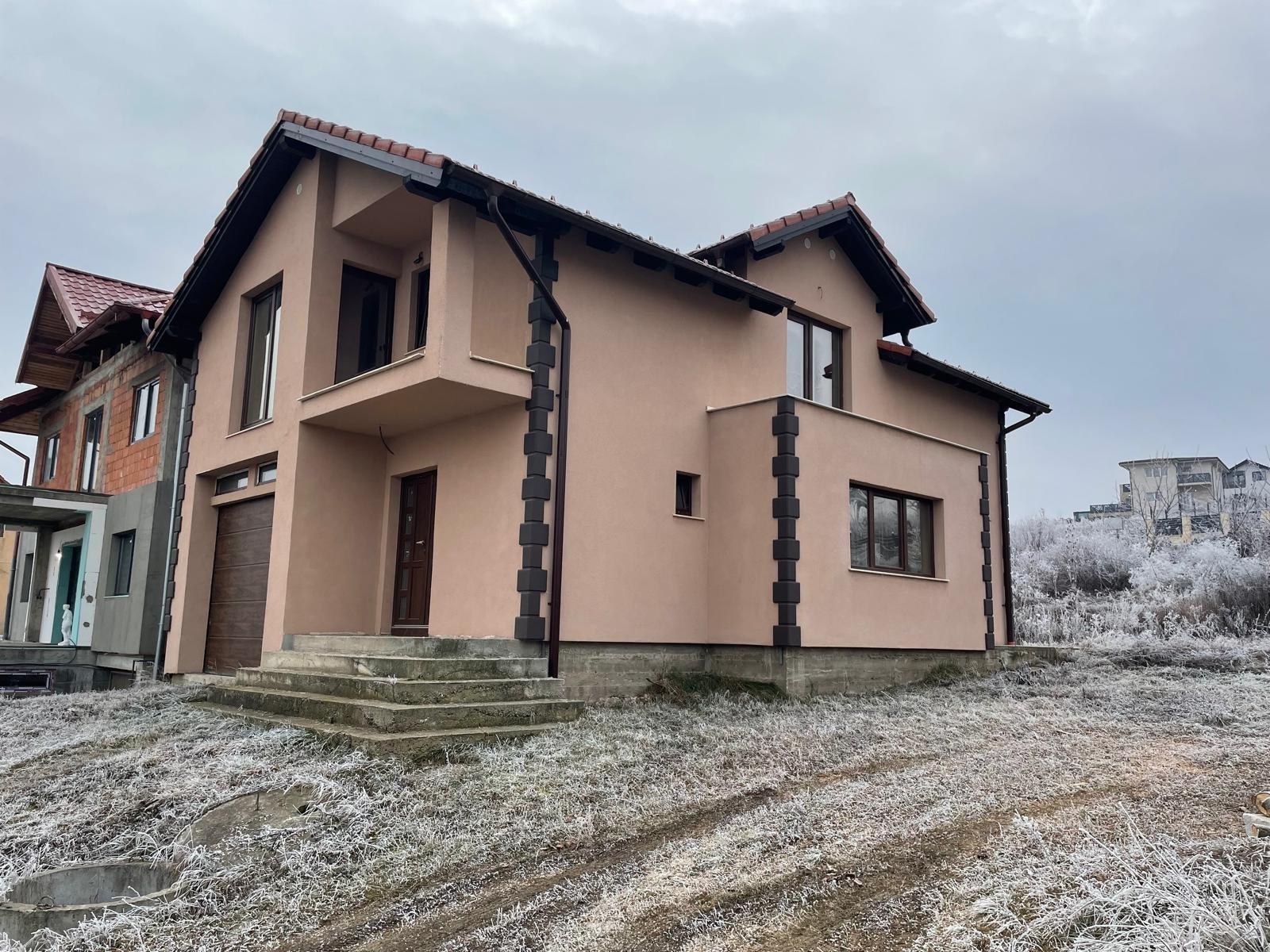 Casă Individuală - Zonă rezidențială