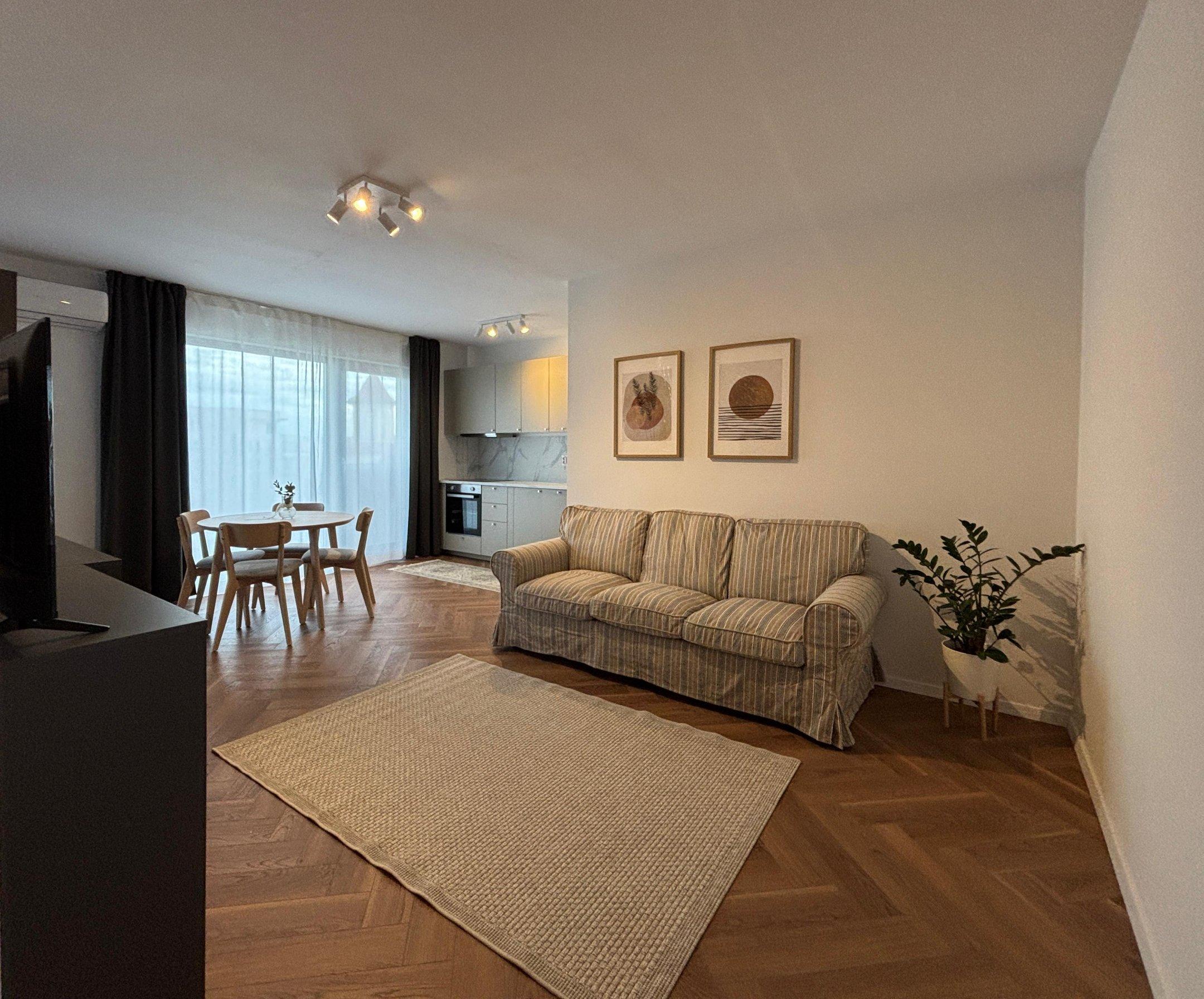 Apartament - Între Lacuri