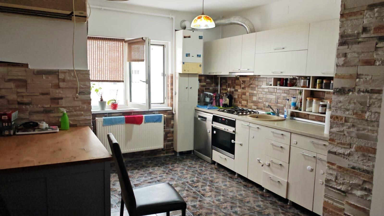 Apartament - Centru