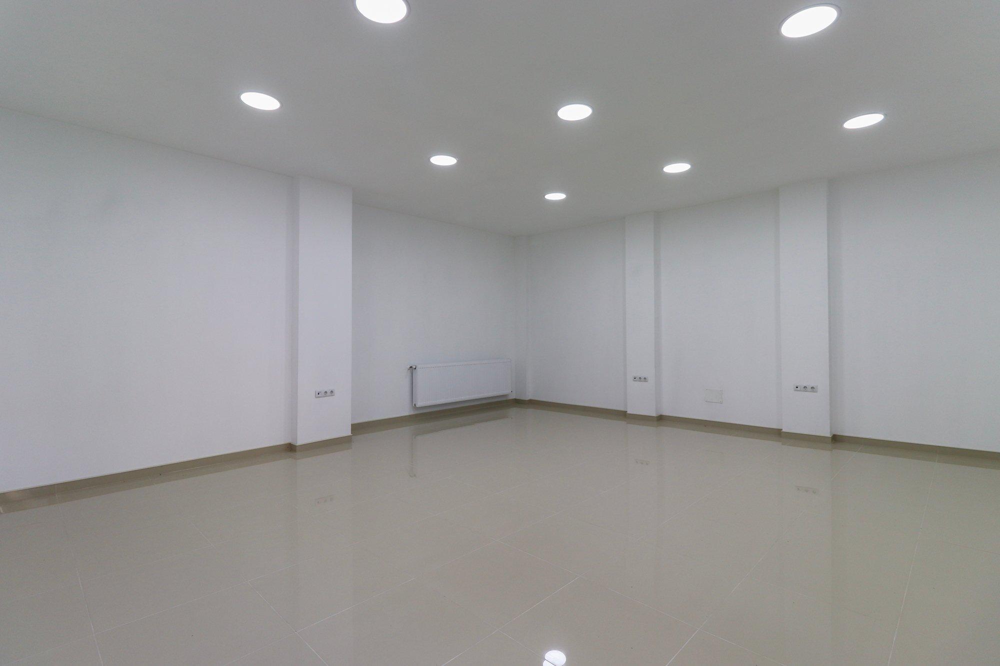 Commercial Space - Centru