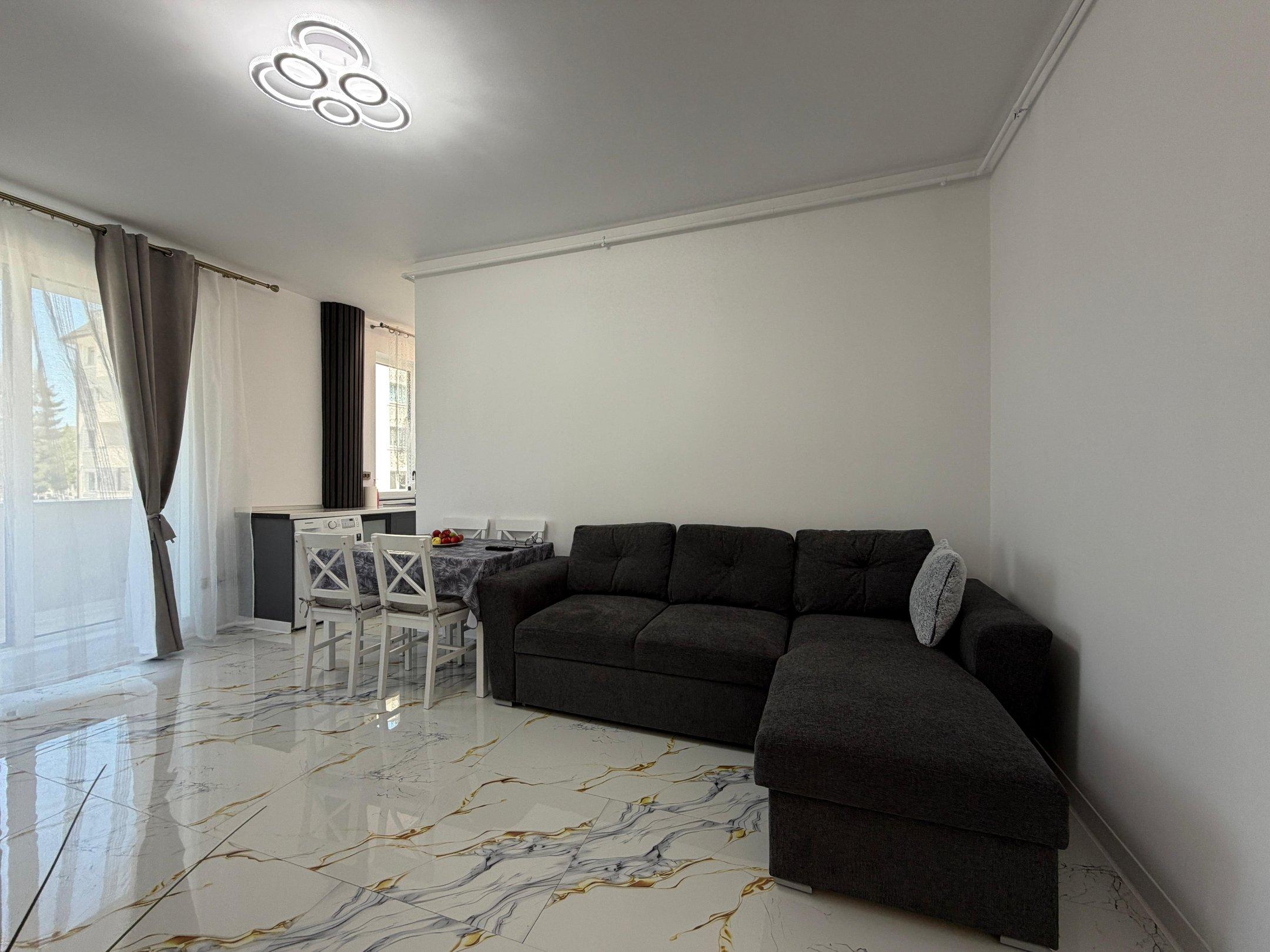 Apartament - Floresti