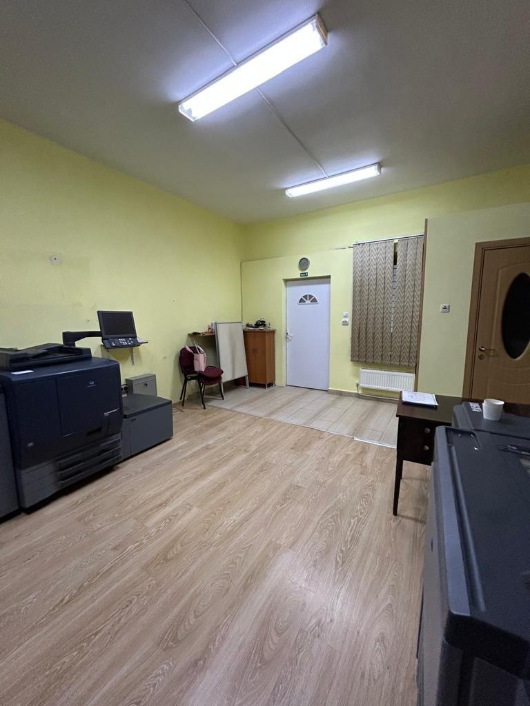 Apartament - Centru – imagine 1