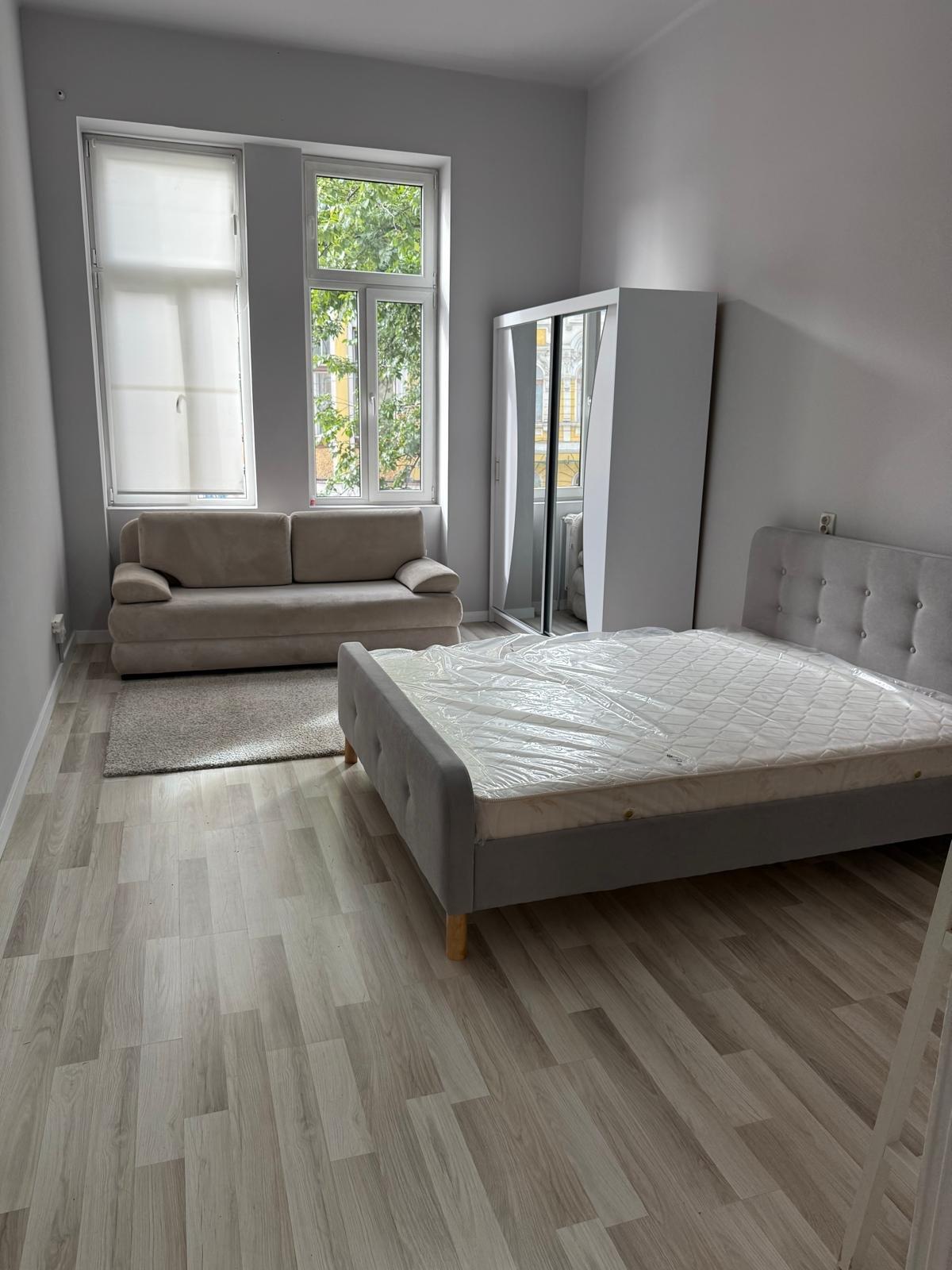 Apartament - Gruia