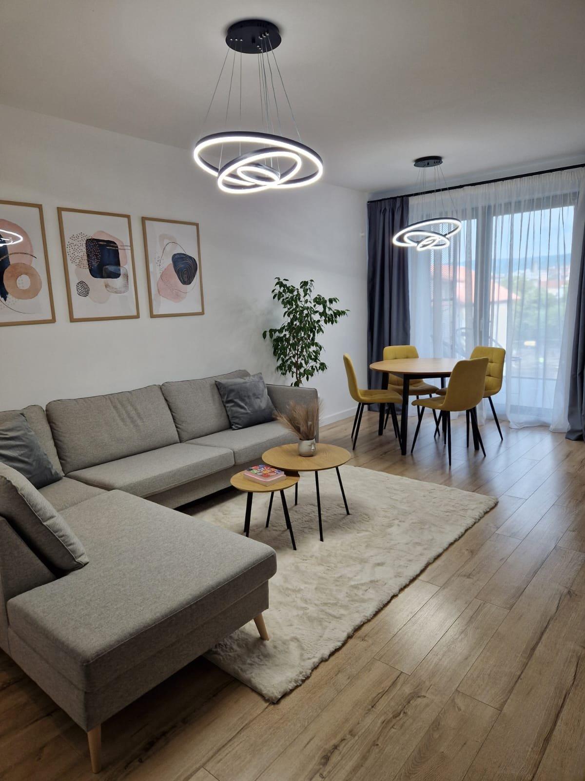 Apartament - Centru