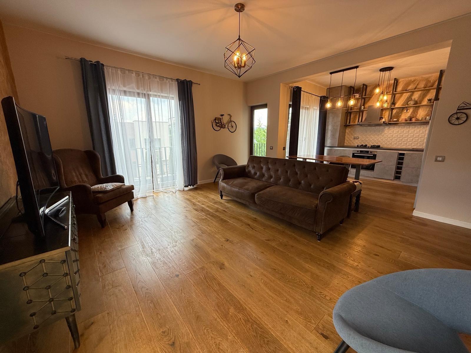 Apartament - Gruia