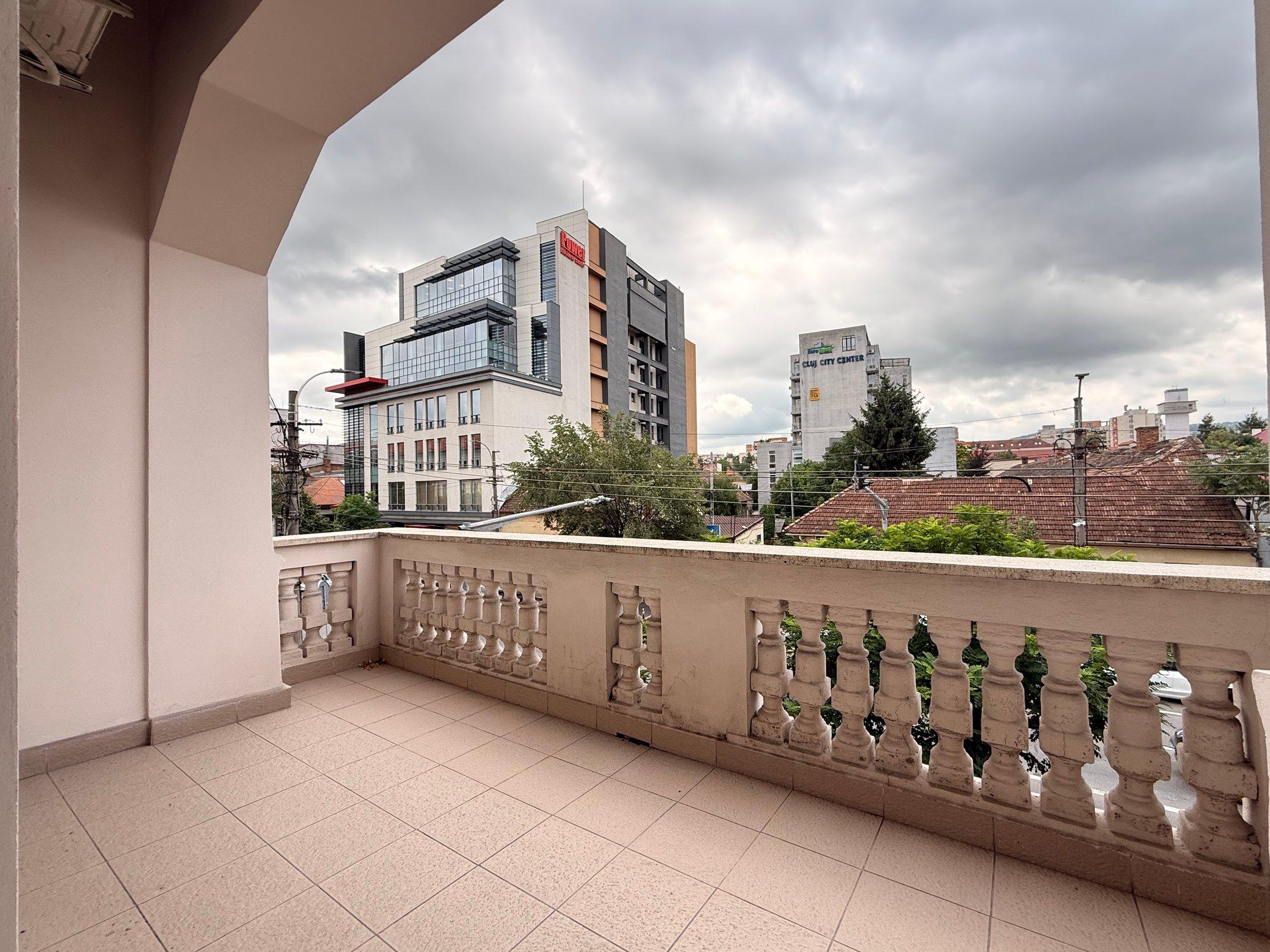 Apartament - Centru