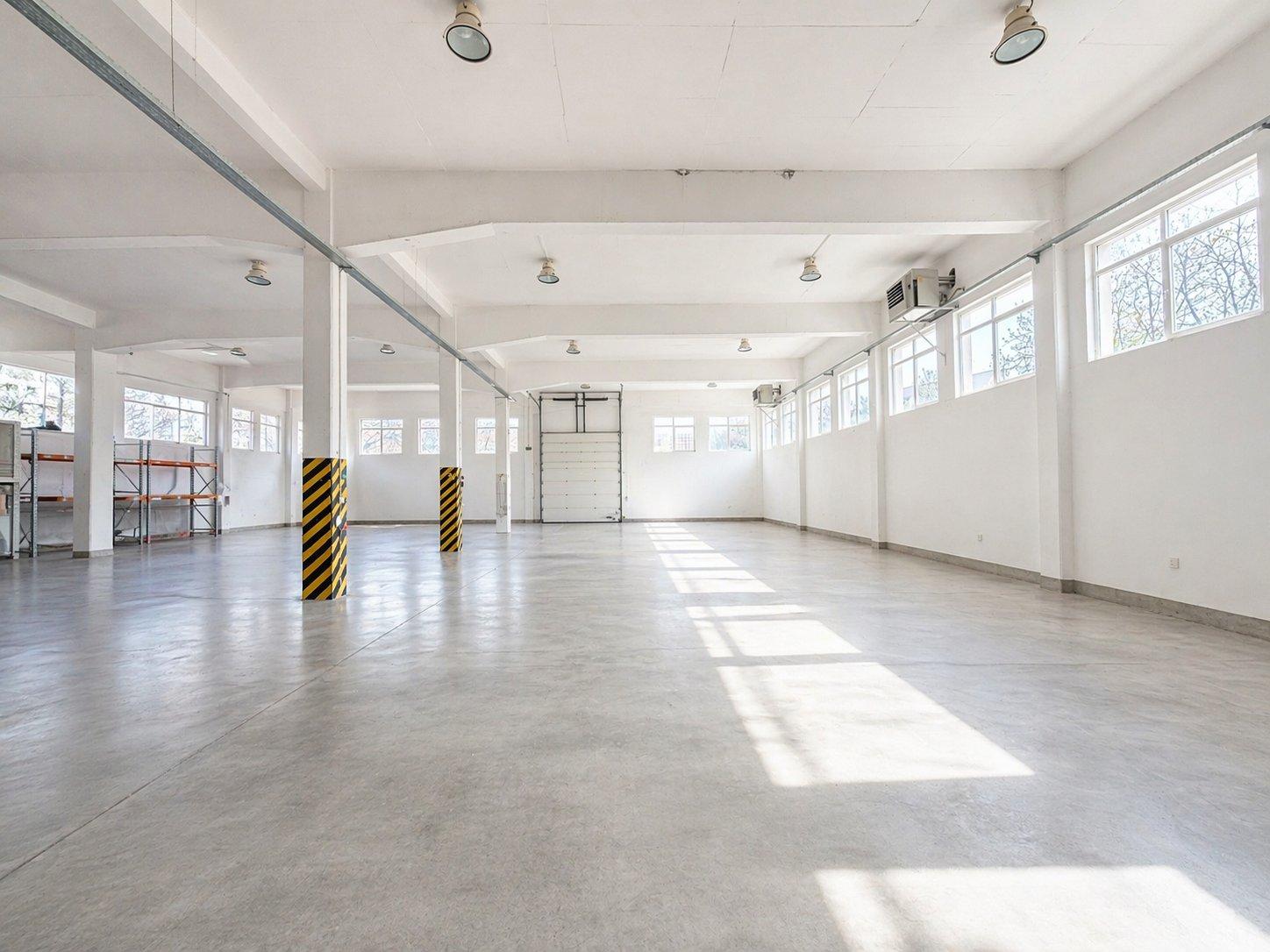 Commercial Space - Bună Ziua