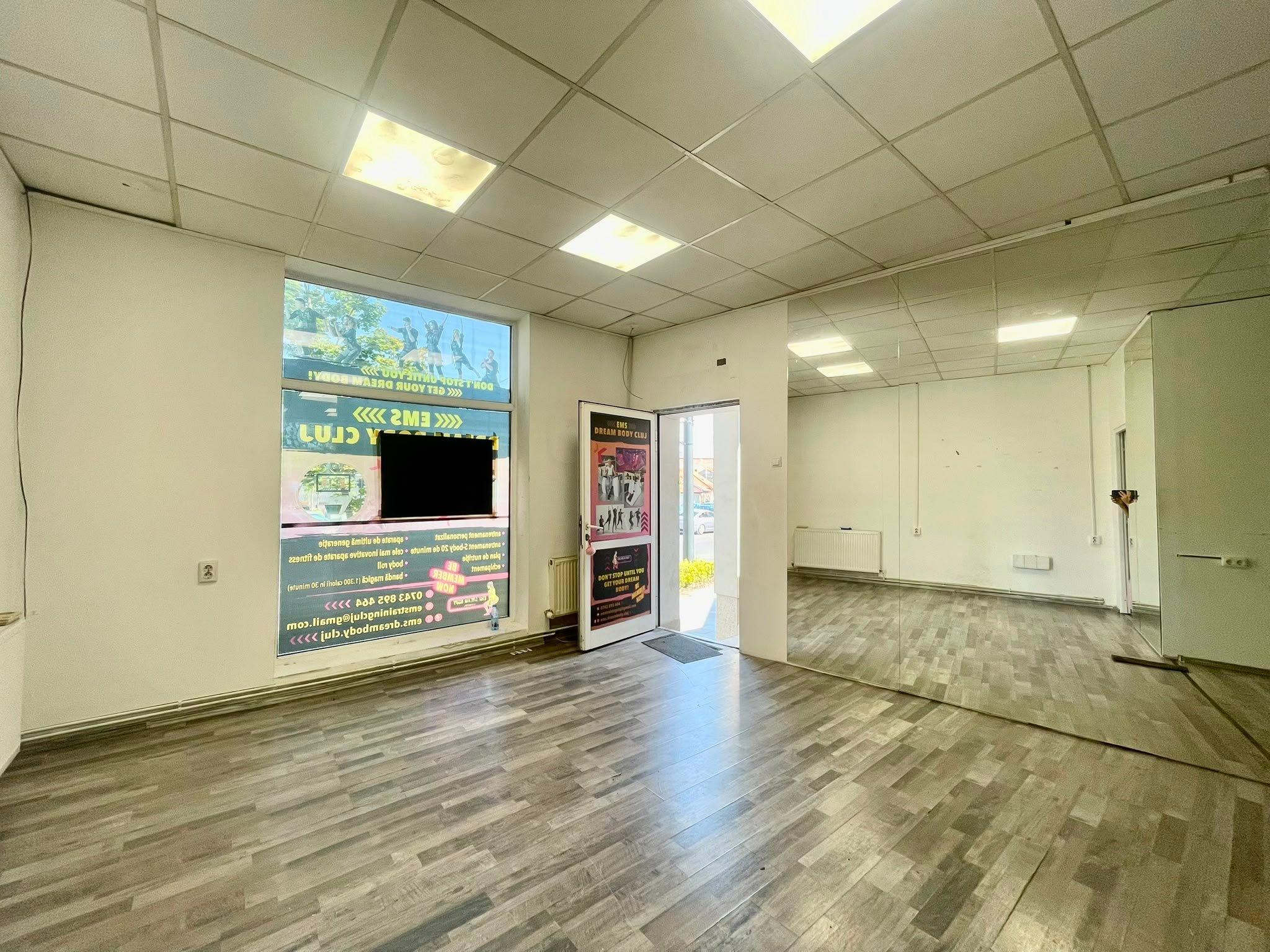 Commercial Space - Centru