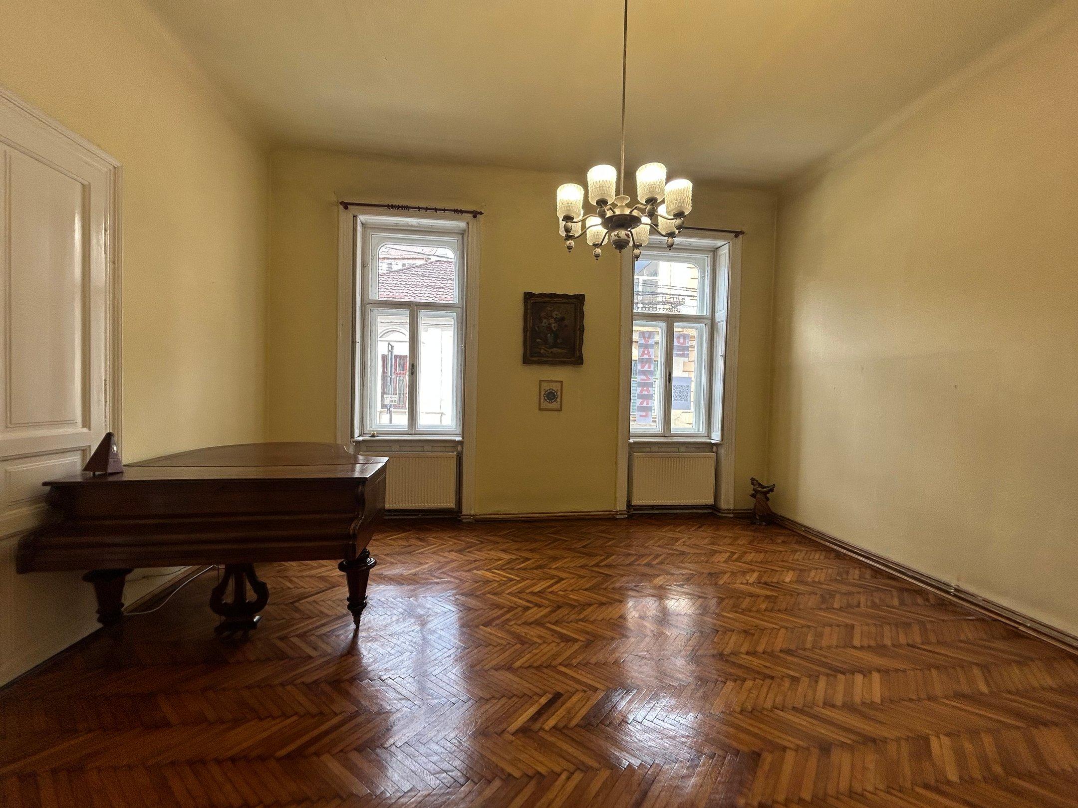 Apartament - Centru