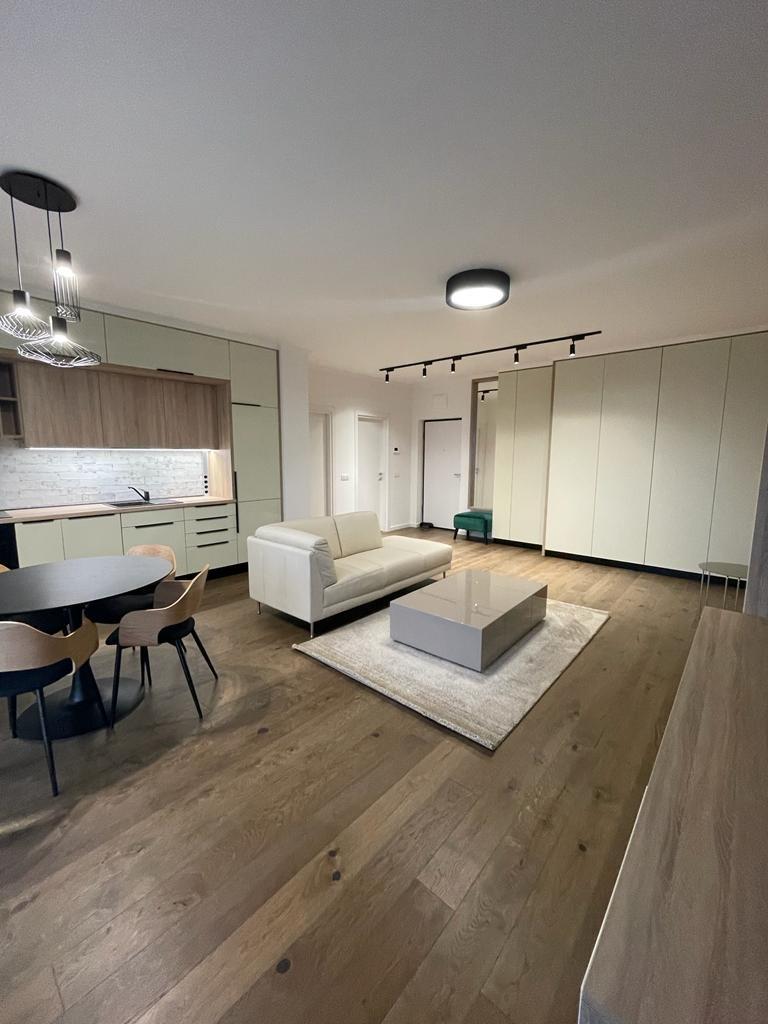Apartament - Centru