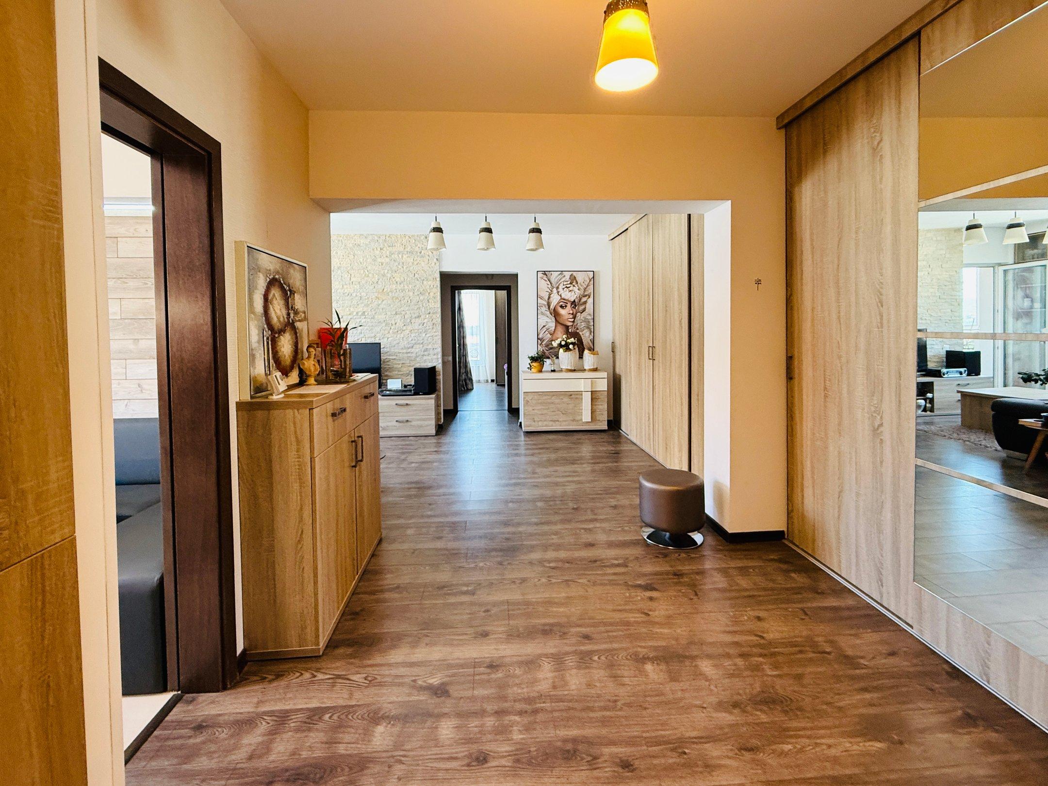 Apartament - Centru
