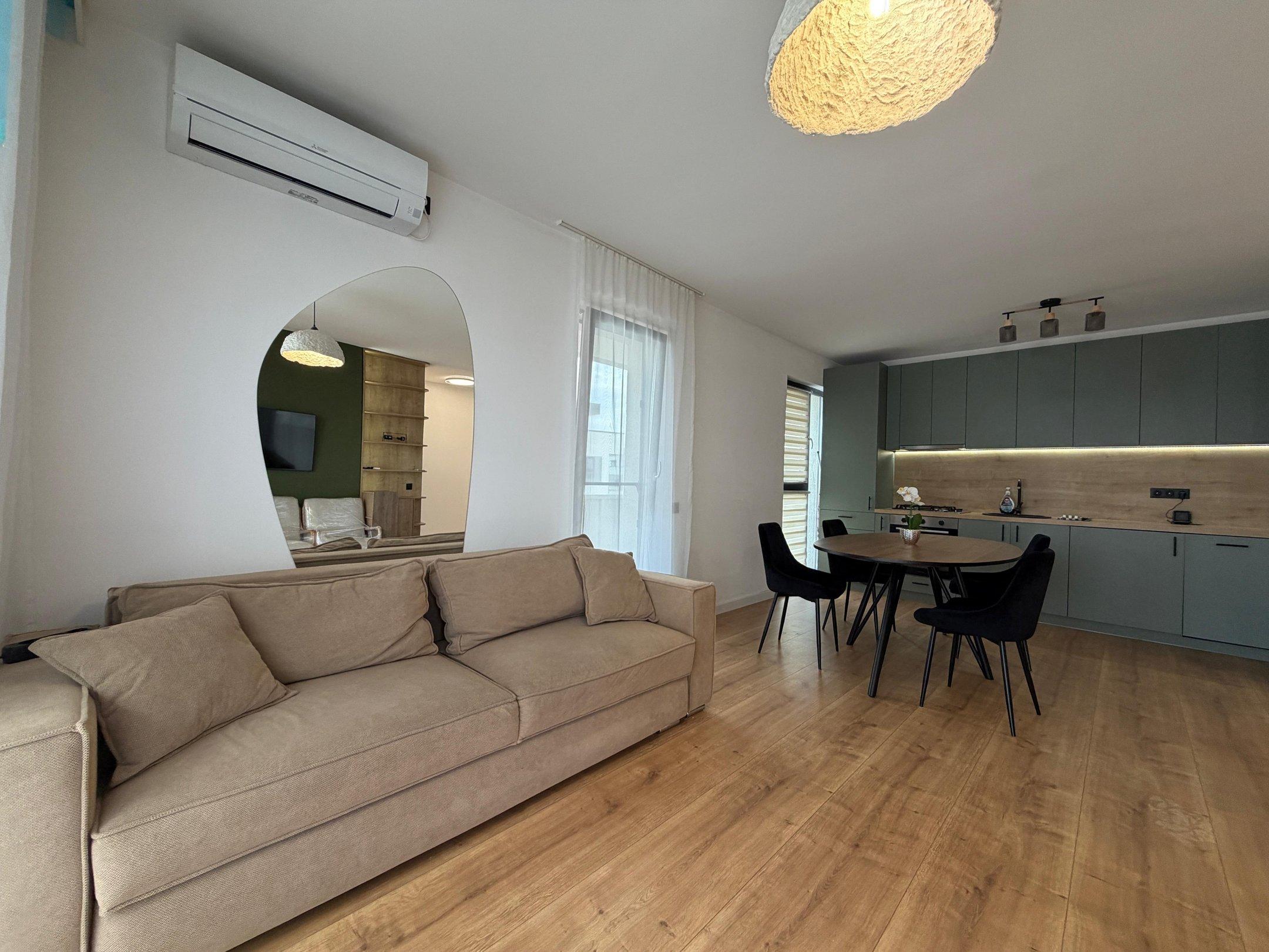 Apartament - Floresti